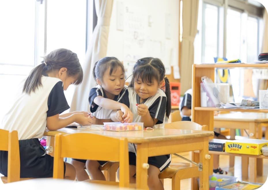 自然な会話を通じて語彙力が発達